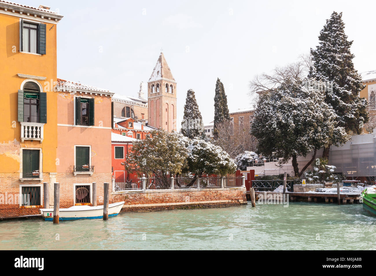 Snow in Venice during the weather front from Siberia, Campo San Vidal