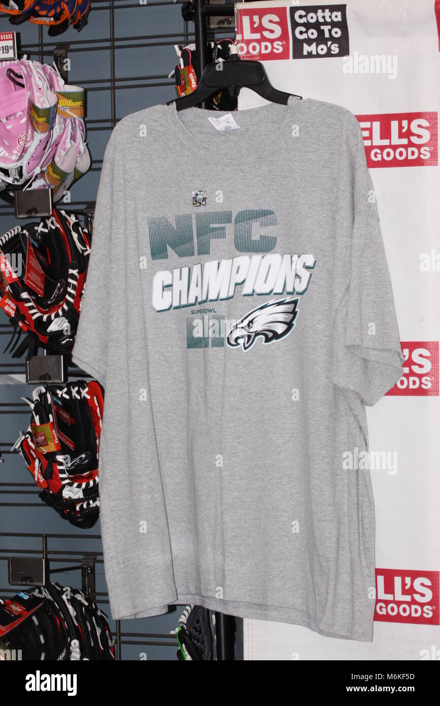 Lane johnson philadelphia eagles hires stock photography and images