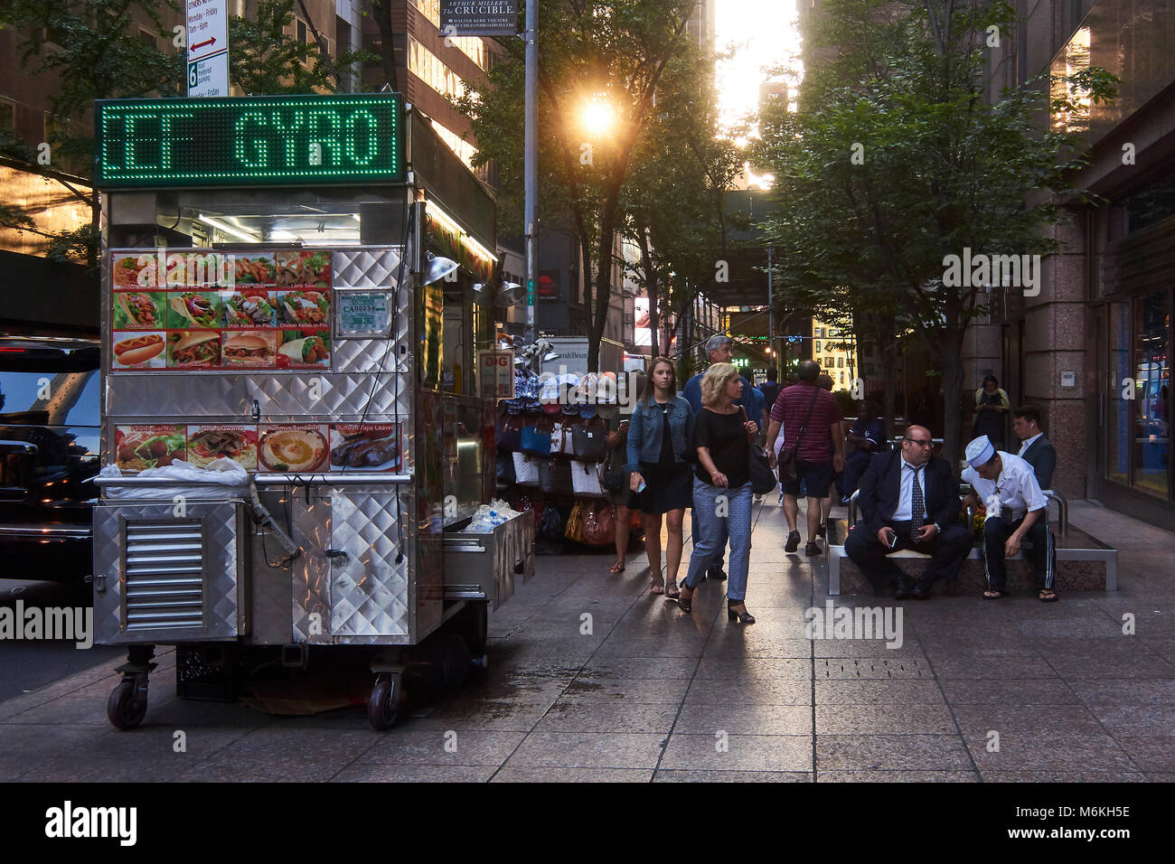 Halal food cart on a Midtown street in Manhattan Stock Photo Alamy