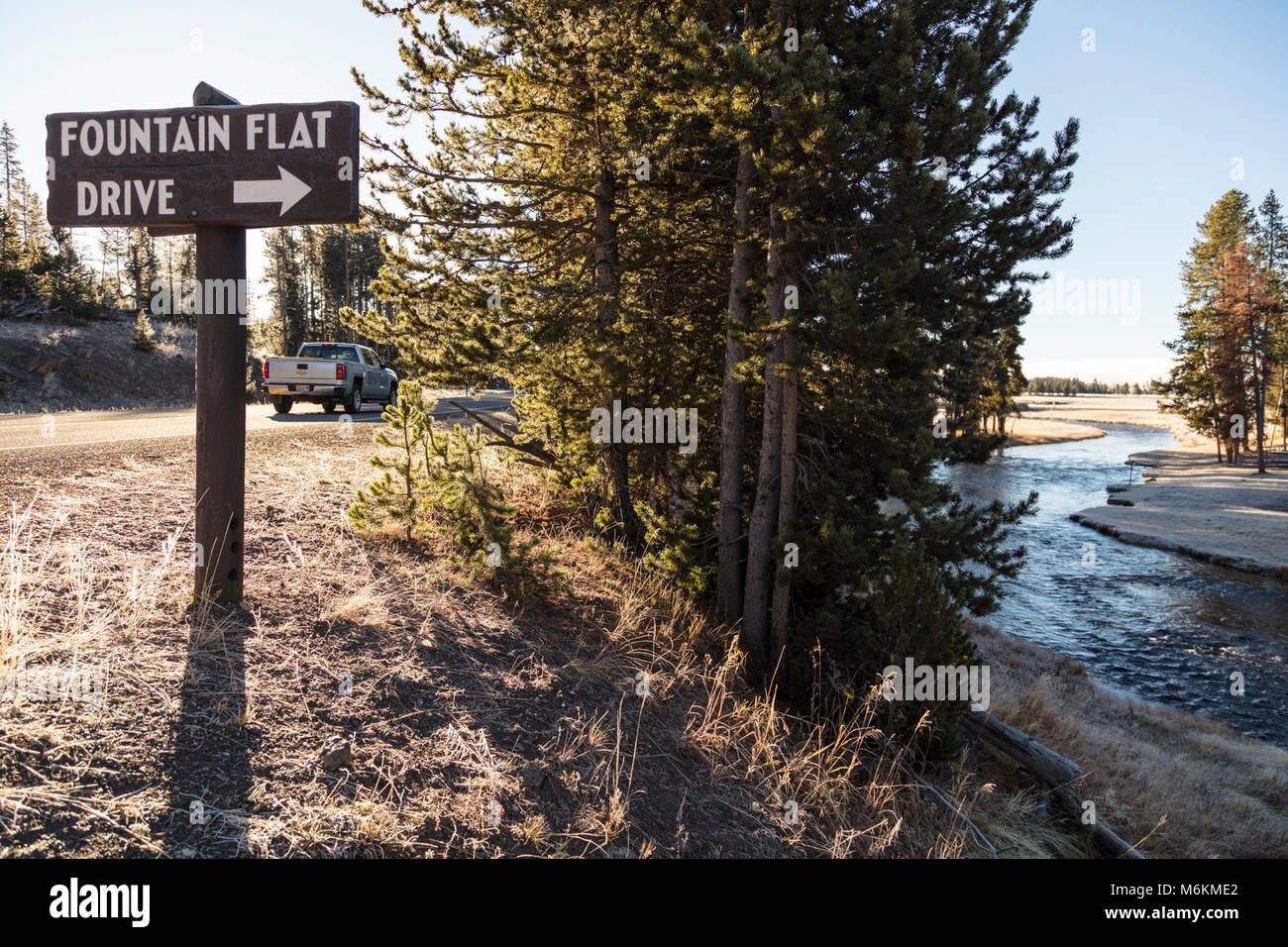 Fountain flat drive hi-res stock photography and images - Alamy