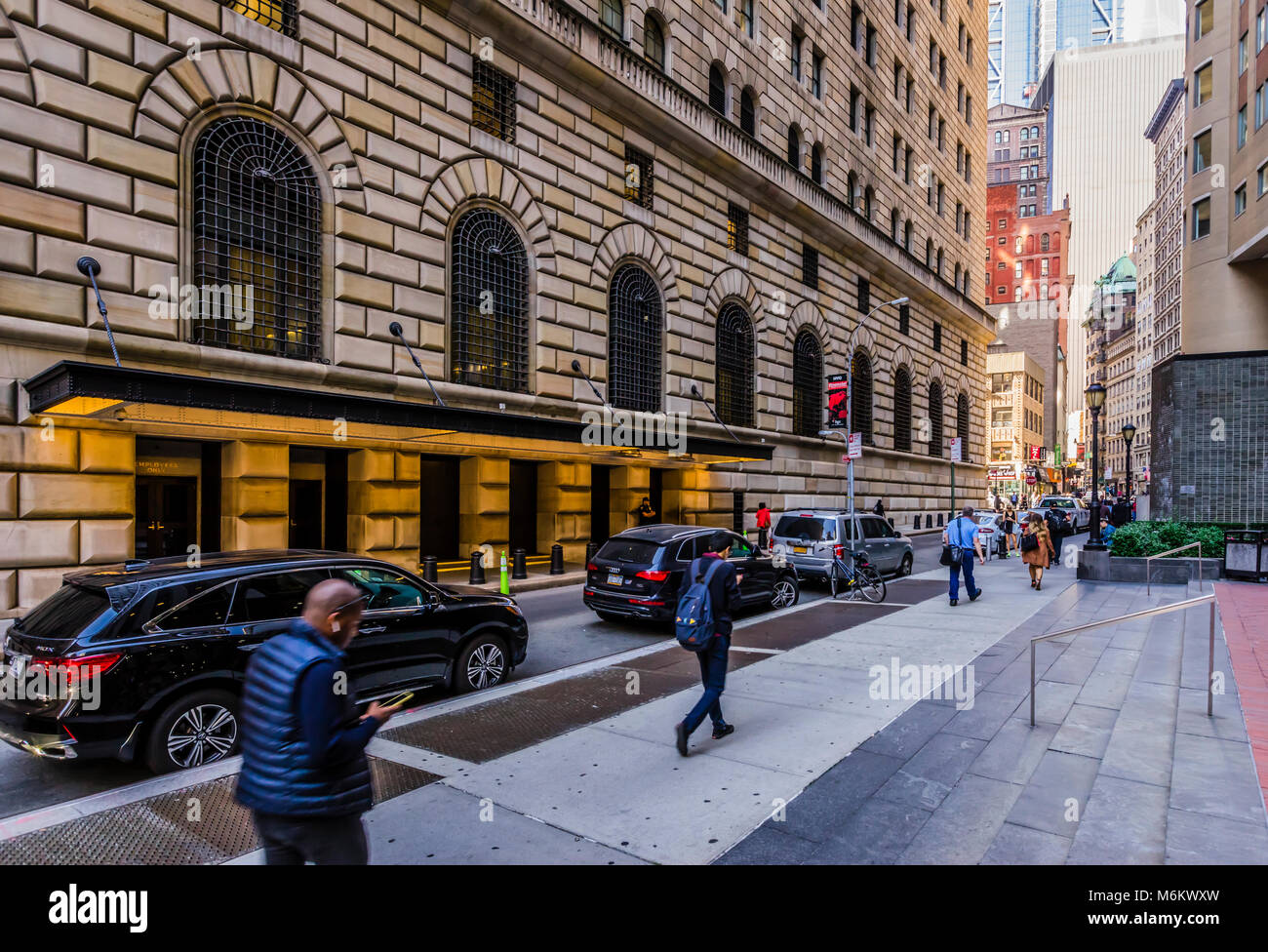 Federal reserve bank new york hi-res stock photography and images - Alamy