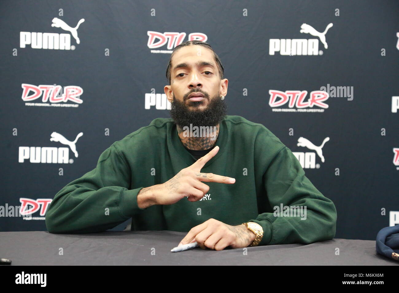 Nipsey Hussle Victory lap album signing Stock Photo