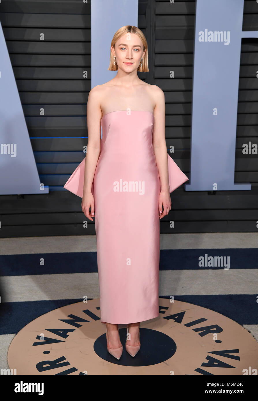 saoirse ronan pink dress Why Saoirse Ronan's Pink Calvin Klein Oscars Dress Is Already Iconic