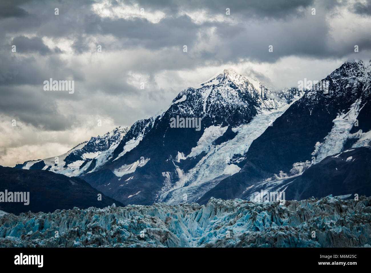 Artic mountains hi-res stock photography and images - Alamy