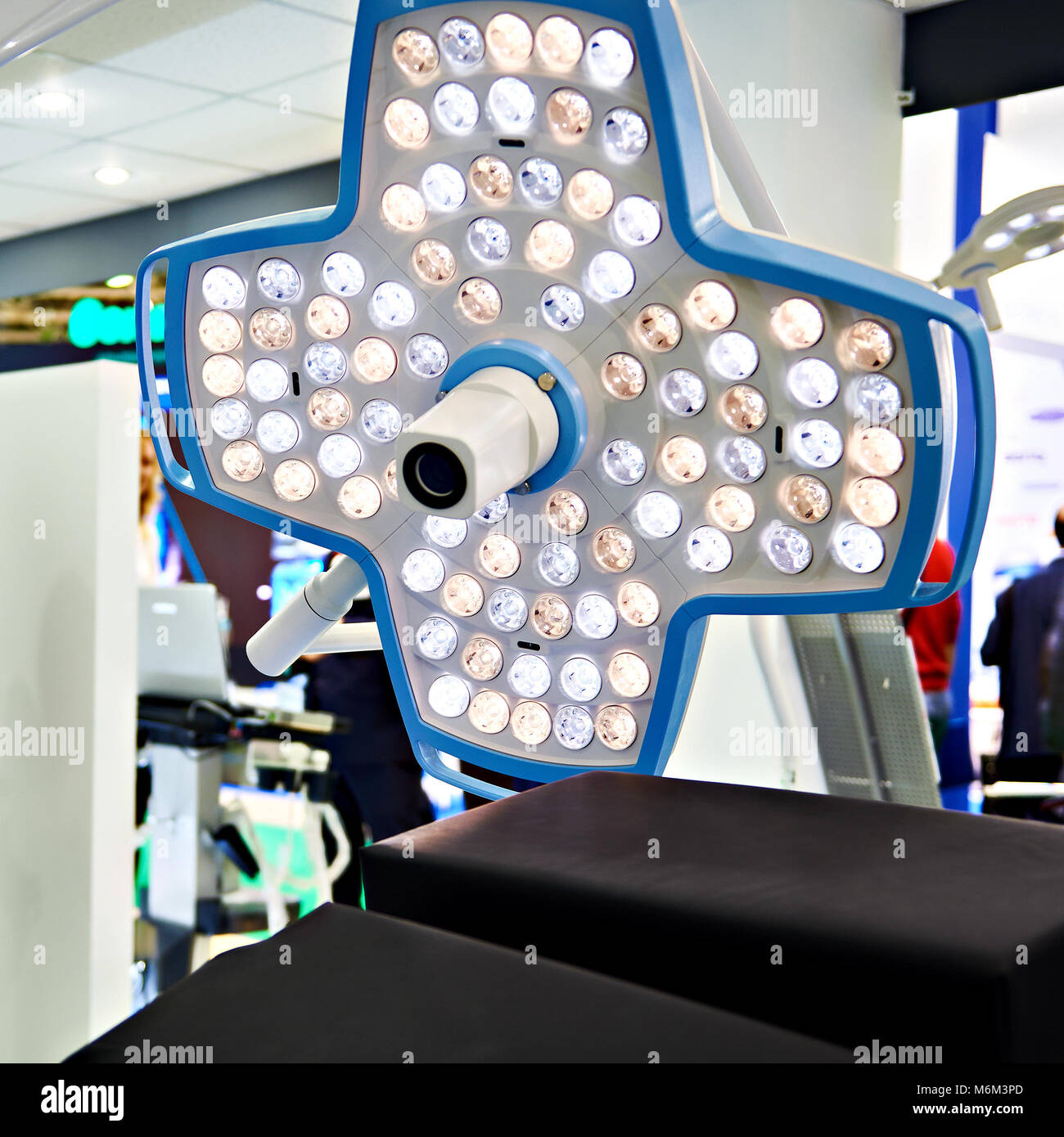 Modern lighting device operating room Stock Photo Alamy