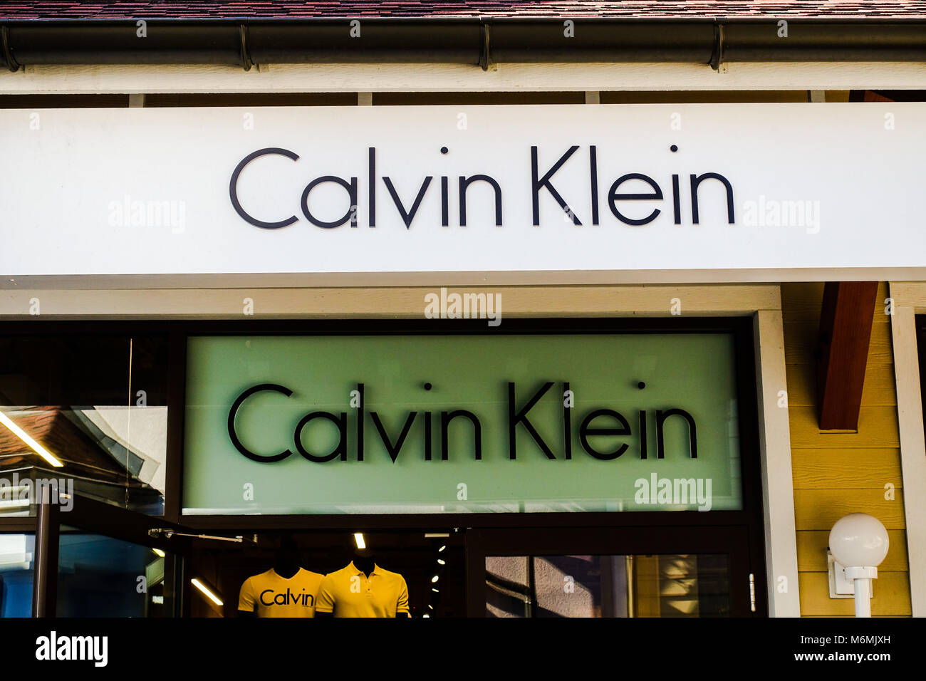 Calvin Klein Store High Resolution Stock Photography and Images Alamy