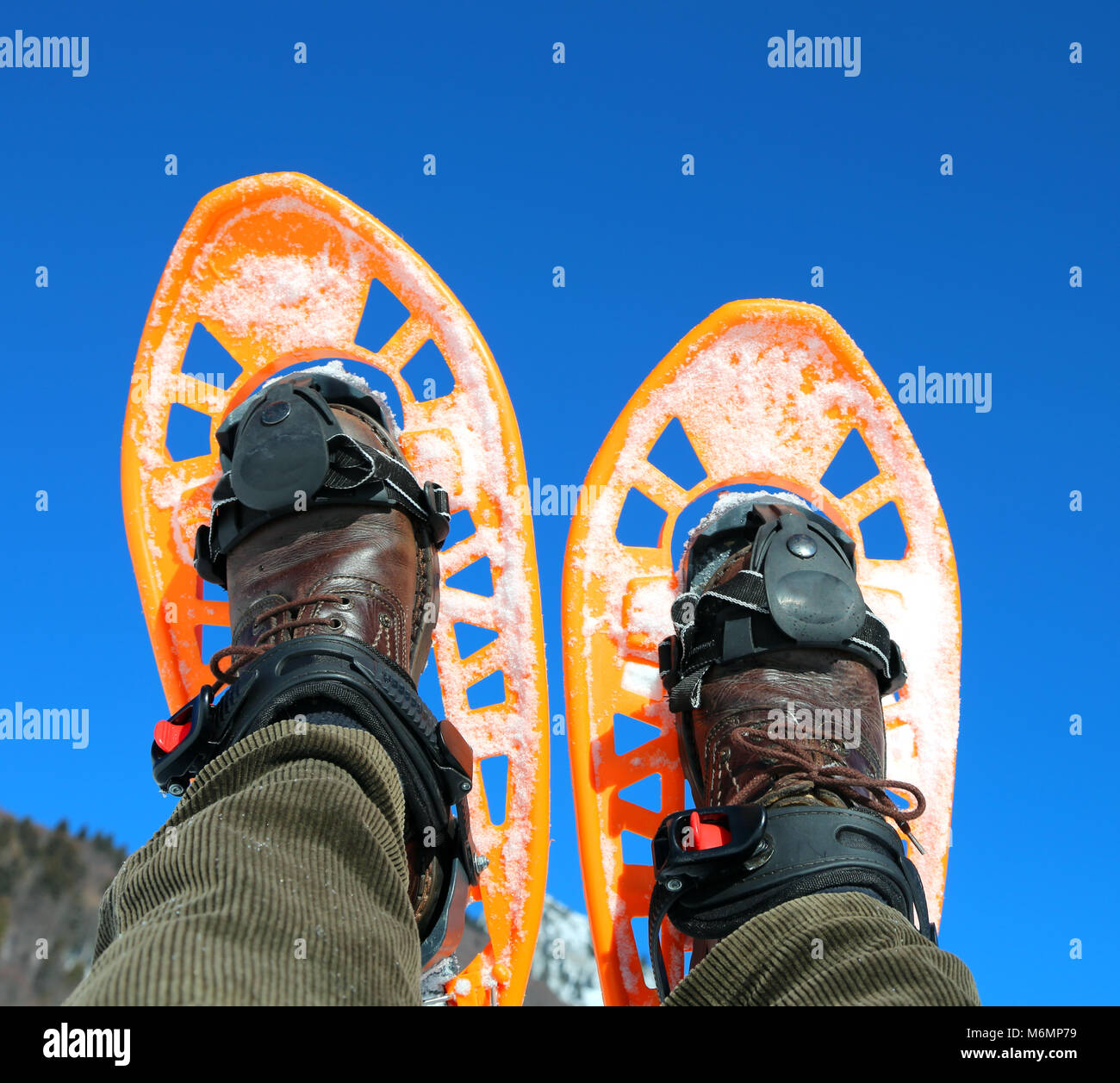 Modern snowshoes hires stock photography and images Alamy