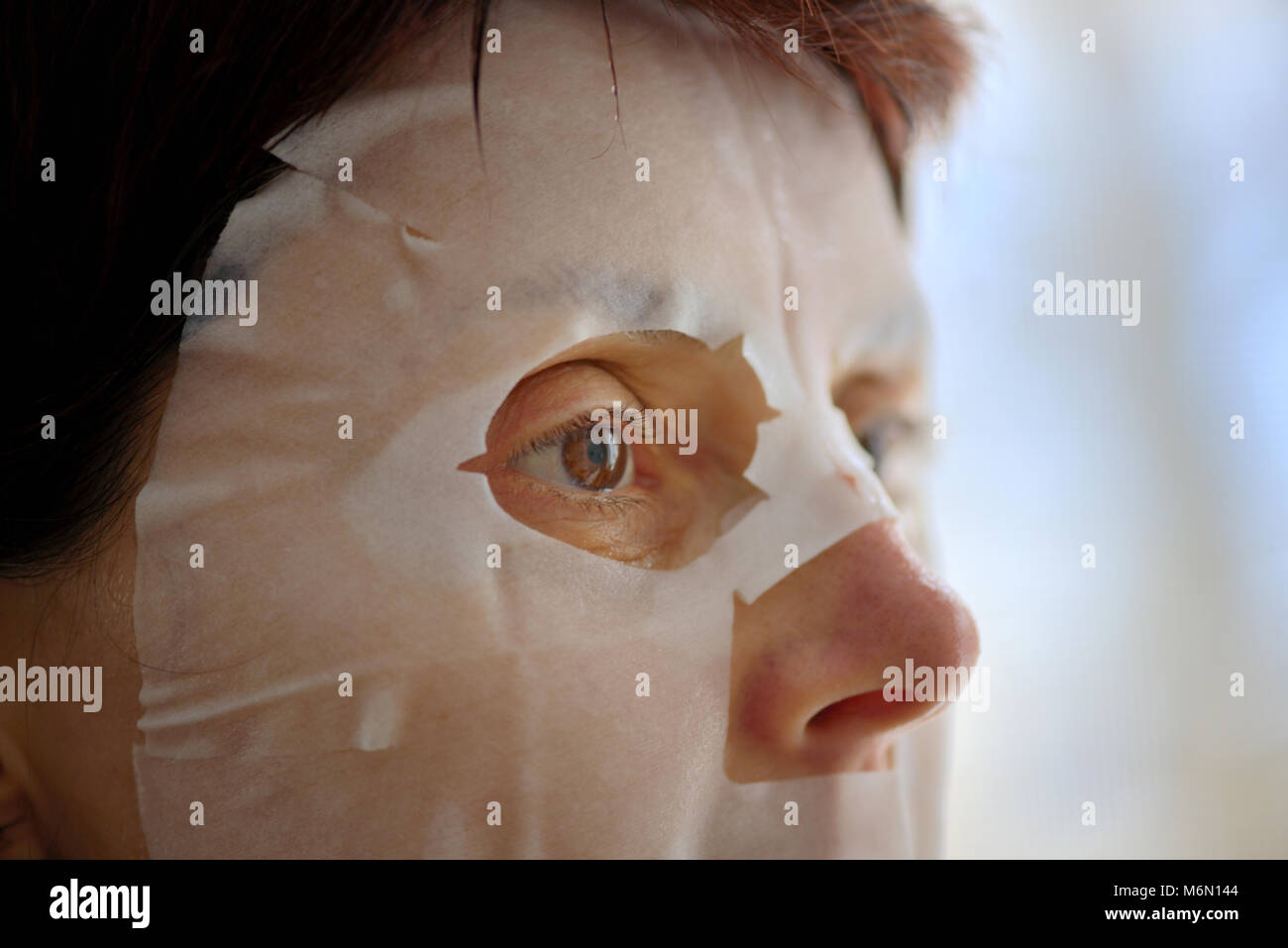Facial mask sheet hi-res stock photography and images - Alamy