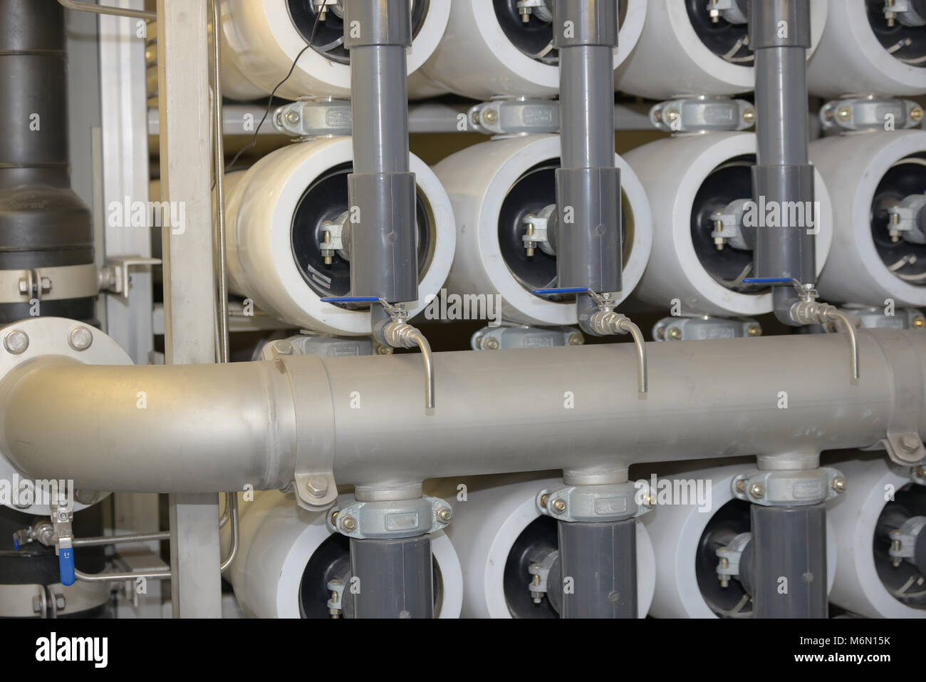 Reverse osmosis desalination plant hi-res stock photography and images ...