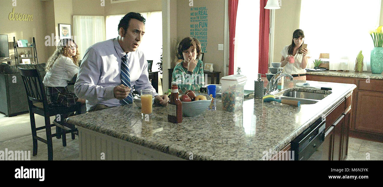 Mom and dad film 2017 hires stock photography and images Alamy