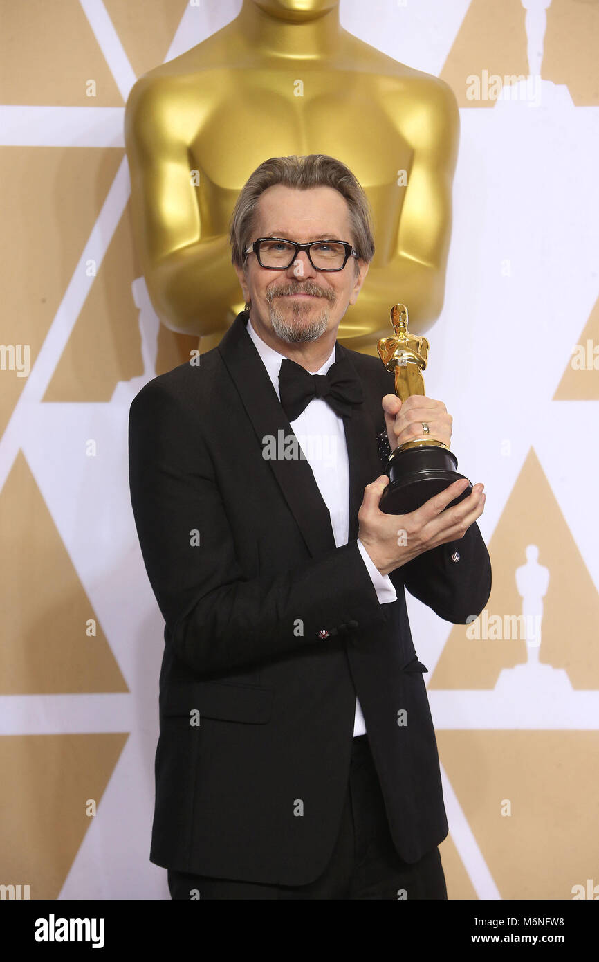 Hollywood, CA, USA. 4th Mar, 2018. 04 March 2018 - Hollywood, California - Gary Oldman. 90th Annual Academy Awards presented by the Academy of Motion Picture Arts and Sciences held at the Dolby Theatre. Photo Credit: F. Sadou/AdMedia Credit: F. Sadou/AdMedia/ZUMA Wire/Alamy Live News Stock Photo