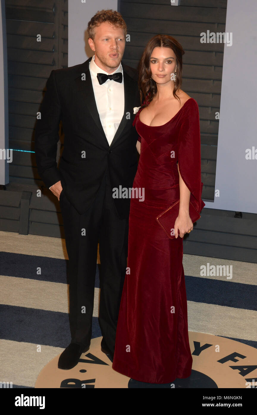 Hollywood, United States. 4th March, 2018. Sebastian Bear-McClard and Emily Ratajkowski attending the 2018 Vanity Fair Oscar Party hosted by Radhika Jones at Wallis Annenberg Center for the Performing Arts on March 4, 2018 in Beverly Hills, California. Credit: Geisler-Fotopress/Alamy Live News Stock Photo