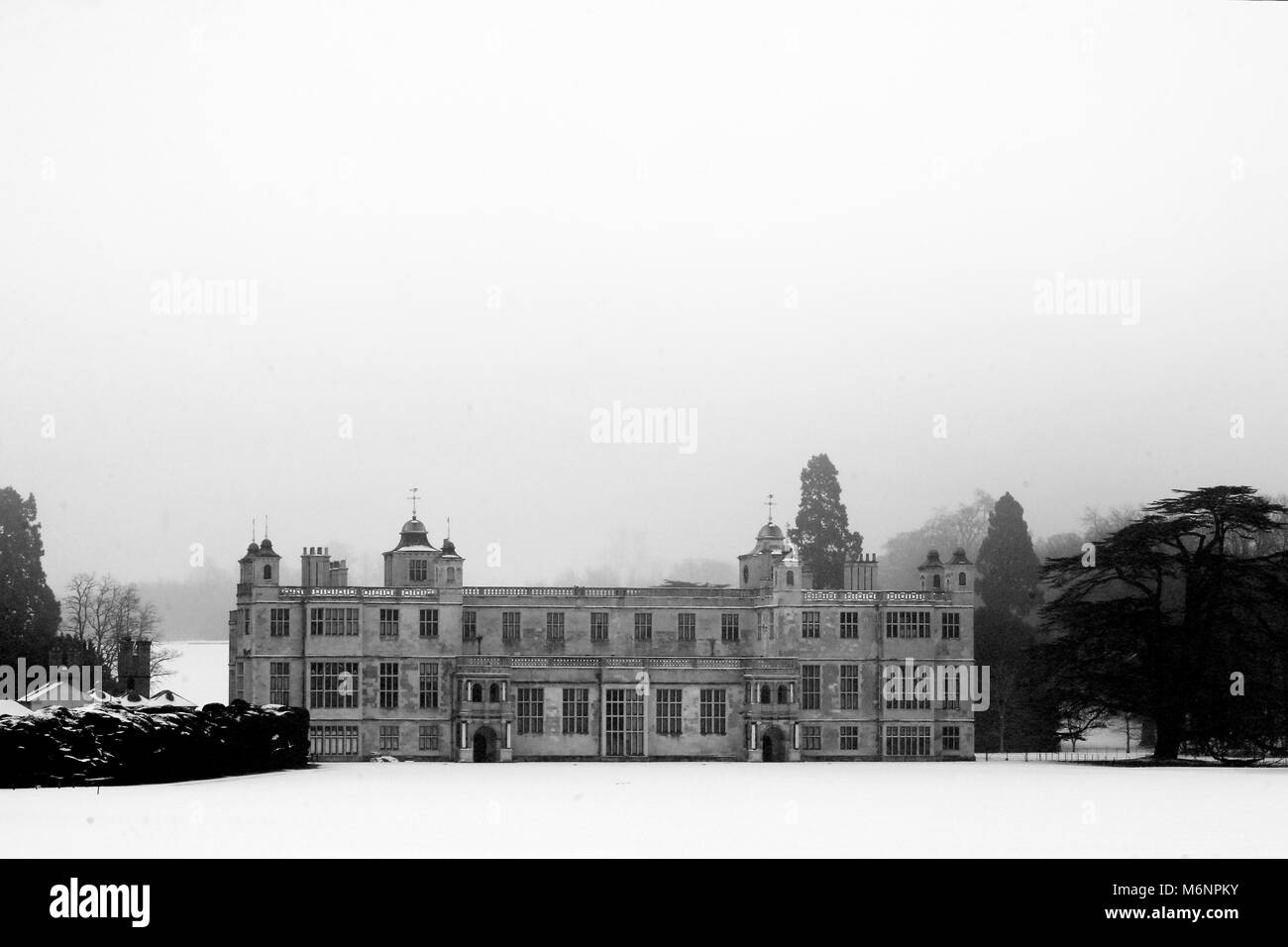 Saffron walden snow Black and White Stock Photos & Images Alamy