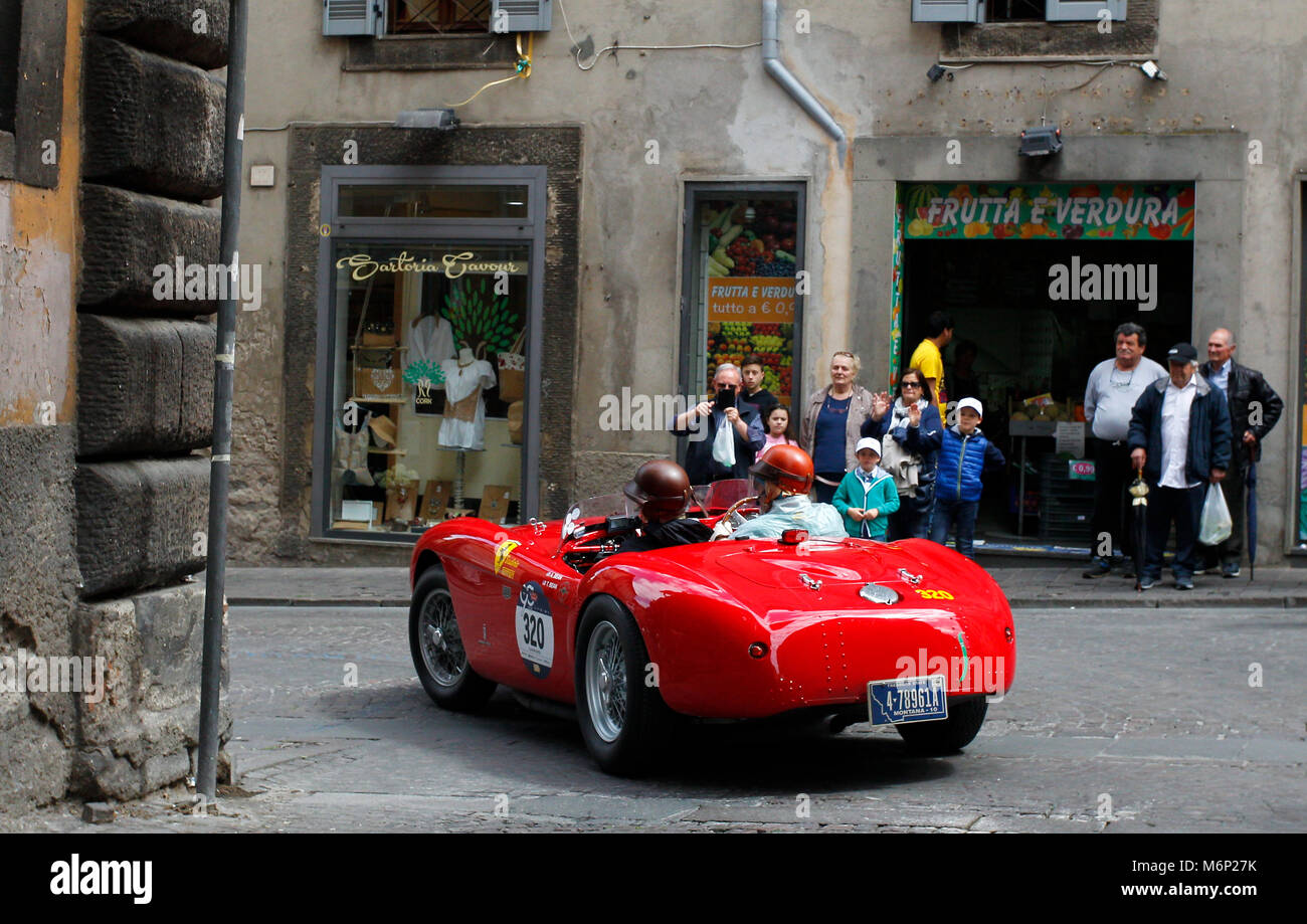 Viterbo, Italy. 20th, May 2017.  Crew composed by Theo Bean, Jr. and Ann Bean from United States with their model car, FERRARI 500 MONDIAL 1954, passi Stock Photo