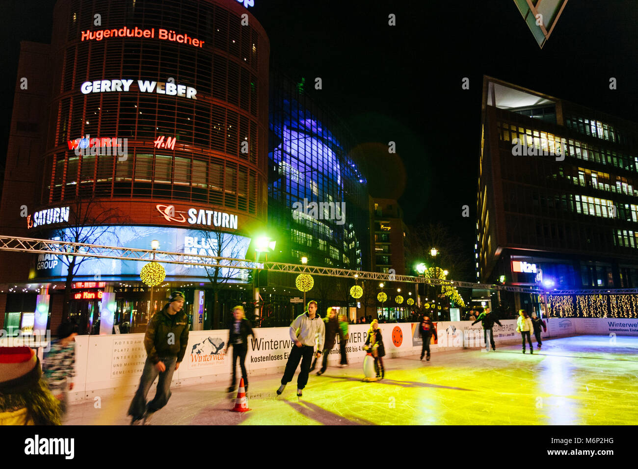 Berlin winter world potsdamer platz hi-res stock photography and images