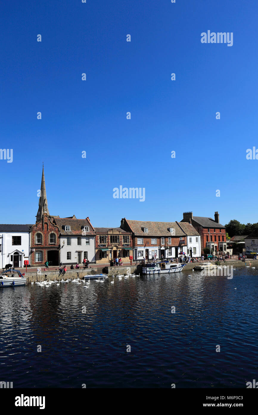 Boats on the river Great Ouse, St Ives town, Cambridgeshire, England