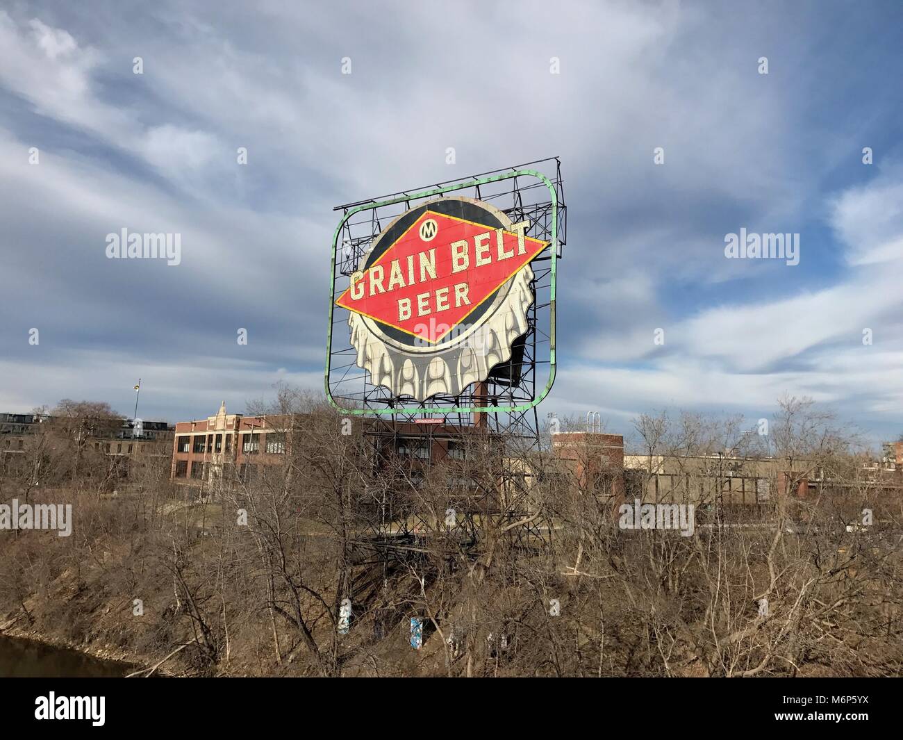 Mn Neon Sign Stock Photos &amp; Mn Neon Sign Stock Images Alamy