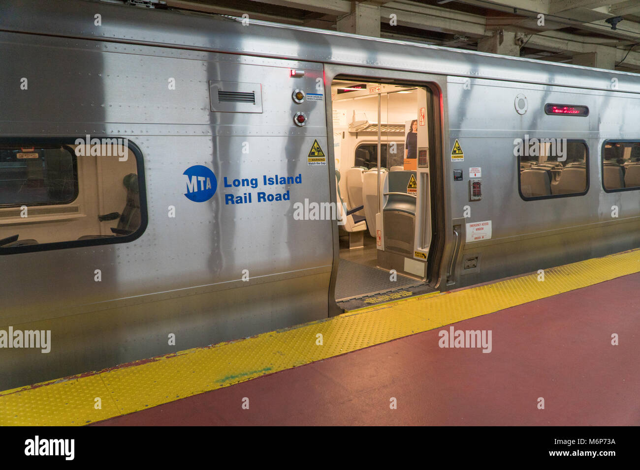 Penn station nj hires stock photography and images Alamy
