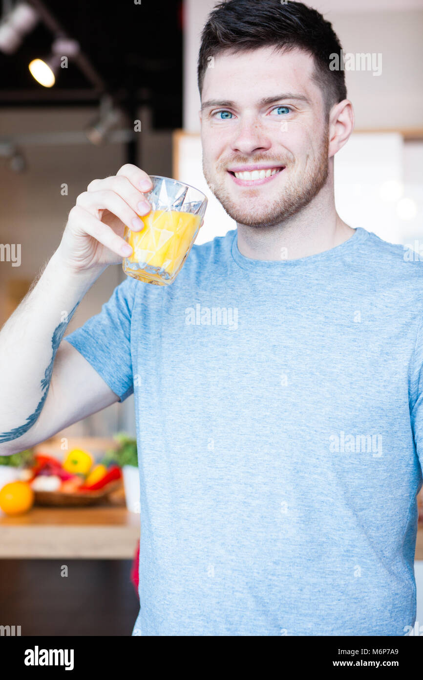 Man Drinking Orange Juice Stock Photo Alamy man-drinking-orange-juice-stock-photo-alamy