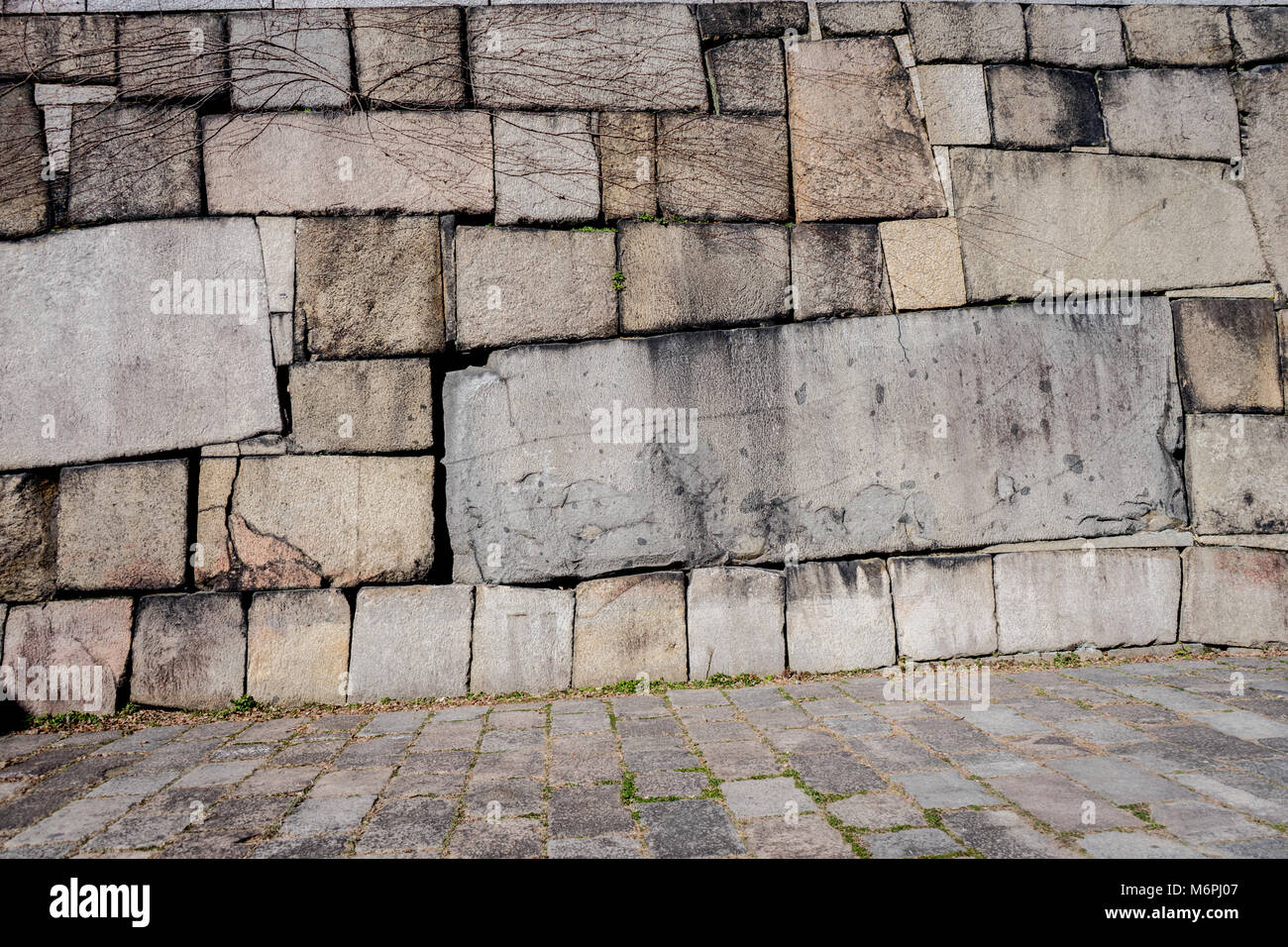 Texture Brick wall of Osaka Castle, Japan Stock Photo Alamy