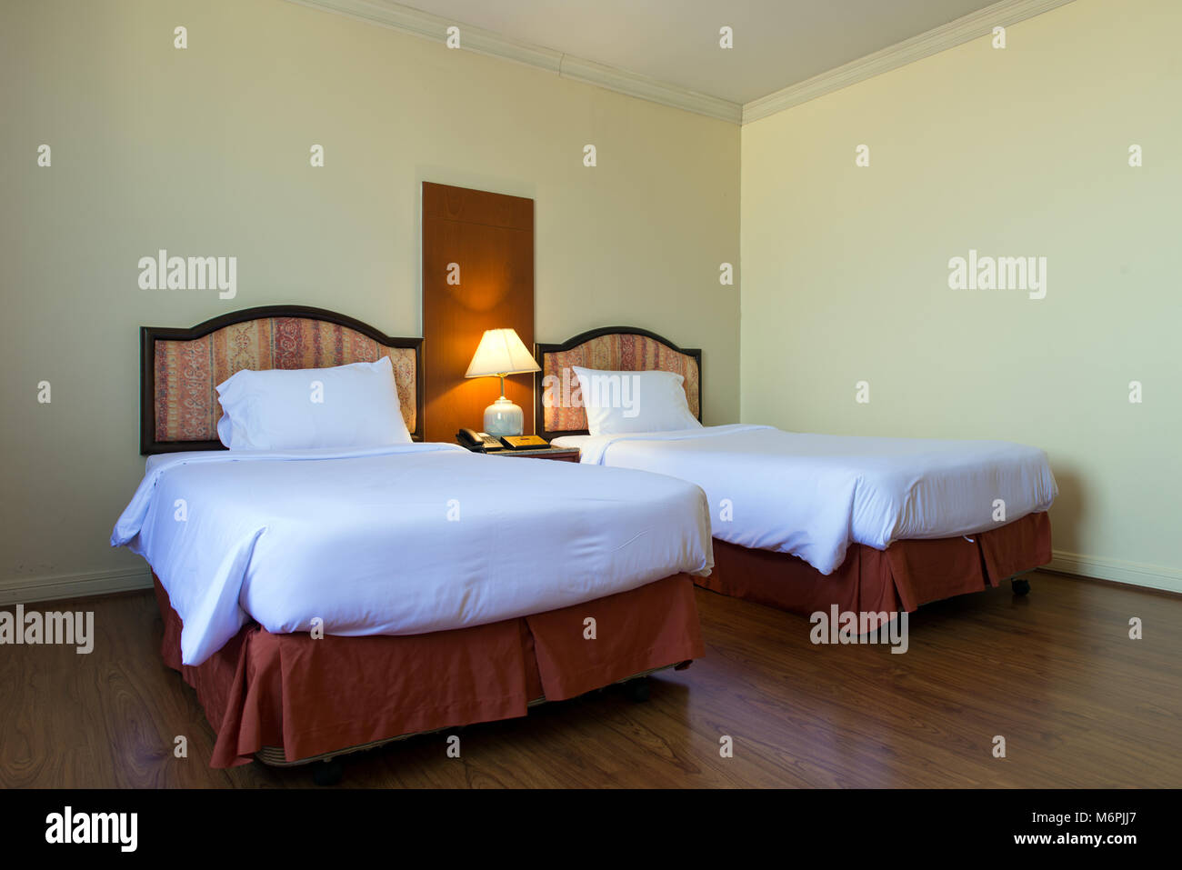 Standard twin bed room Stock Photo Alamy