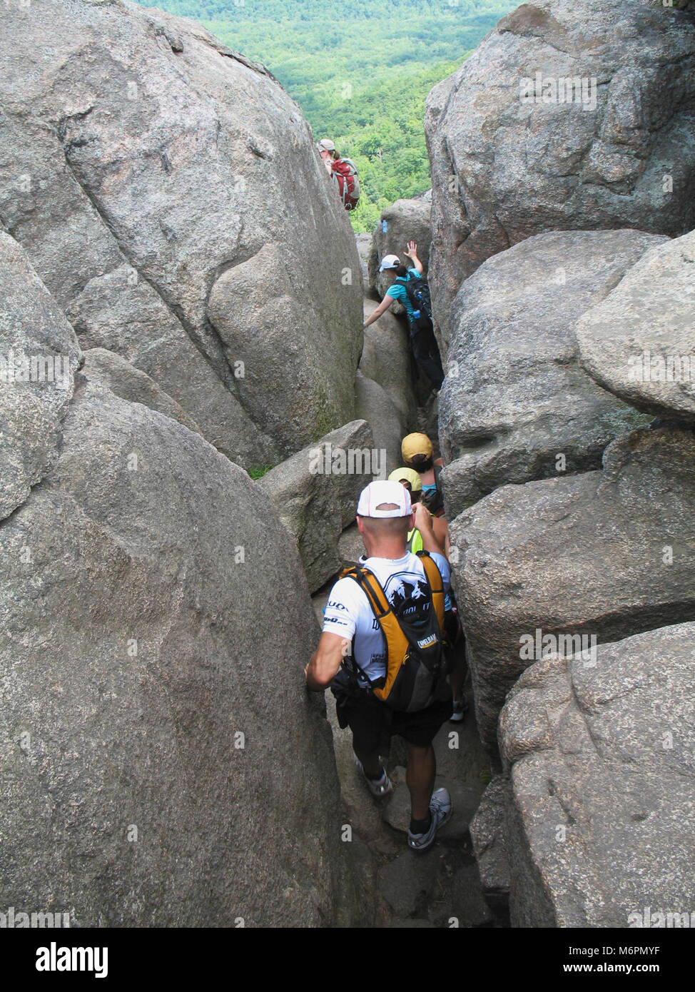 Old Rag Hiking Trail Ridge Trail - Old Rag Mountain Stock Photo - Alamy