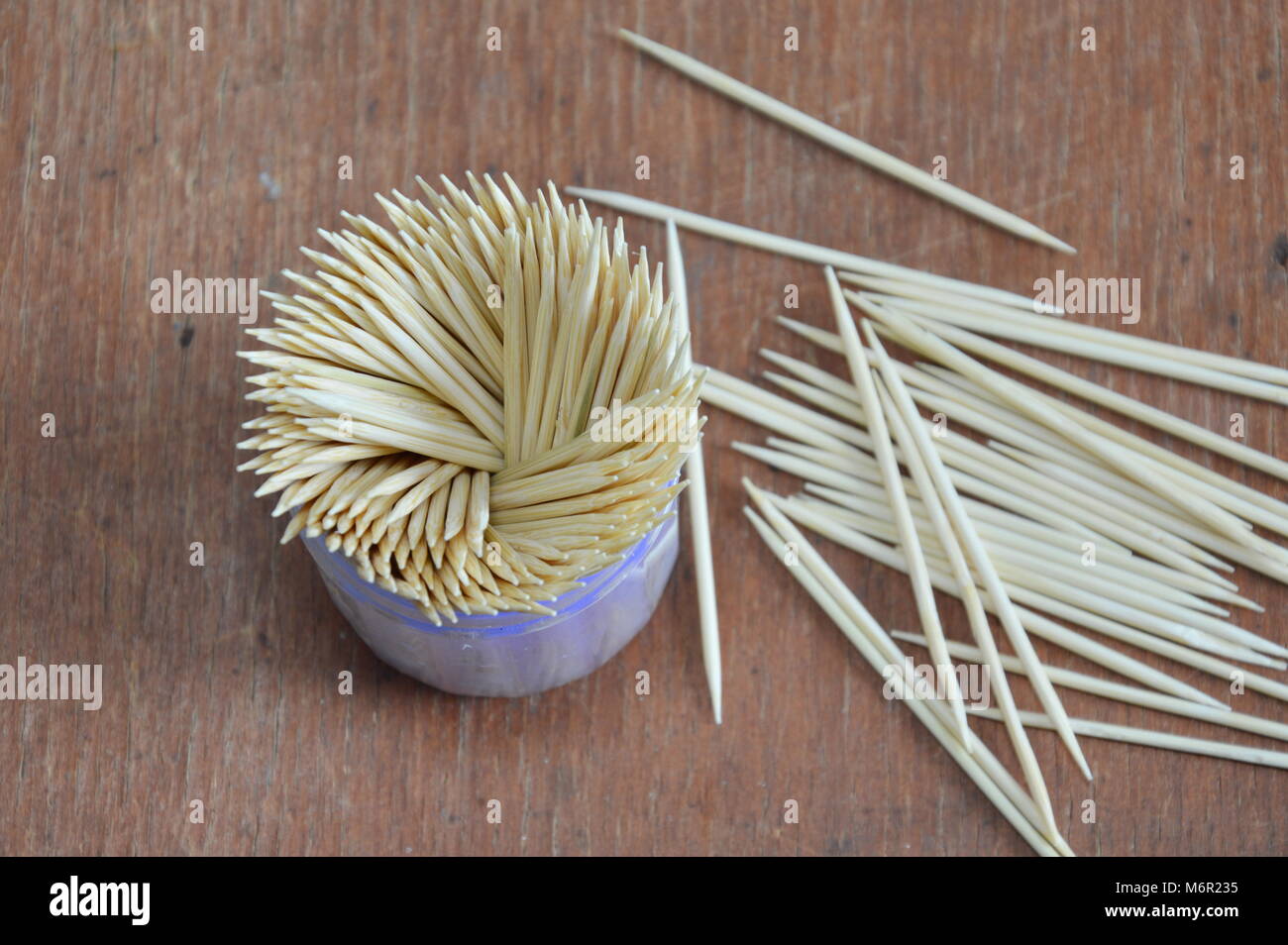 toothpick in box packaging Stock Photo - Alamy