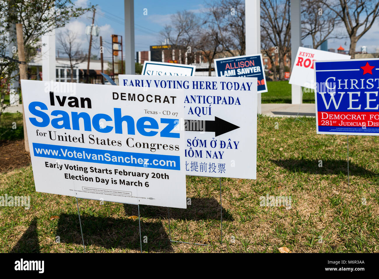 Houston Texas Usa 5th March 2018 Signs Mark A Polling Site As
