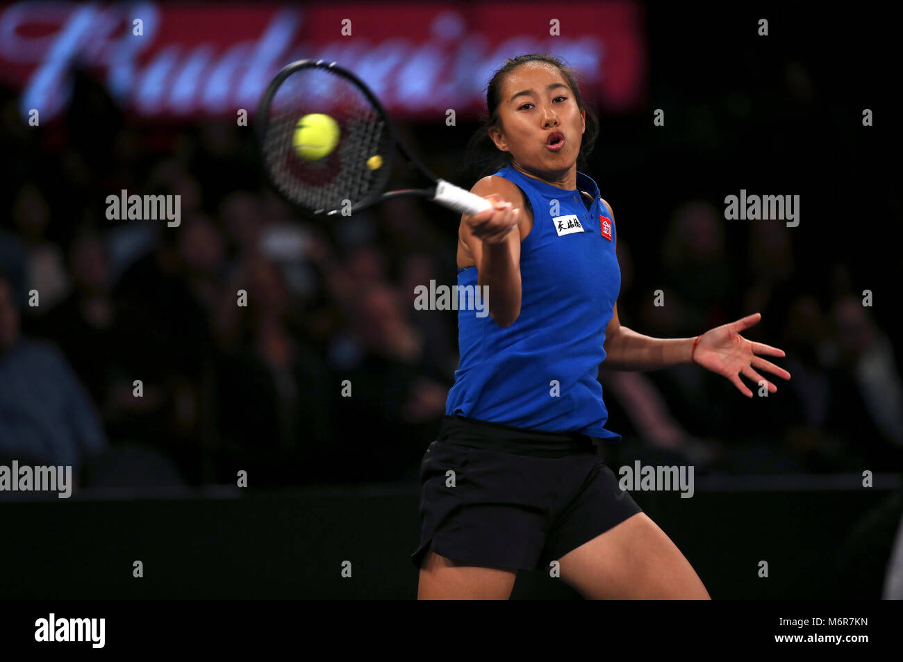 New York, USA. 5th March, 2018. China's Shuai Zhang returns a shot to Serena Williams during the Tie Break Tens tennis tournament at Madison Square Garden in New York. The tournament features eight of the tours top female players competing for a $250,000 winners prize.  Zhang defeated Serena Williams in the semi final round to advance to the final against Ukraine's Elina Svitolina Credit: Adam Stoltman/Alamy Live News Stock Photo