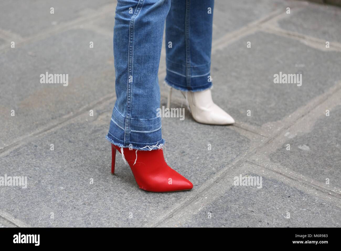 Mismatched shoes hi-res stock photography and images - Alamy