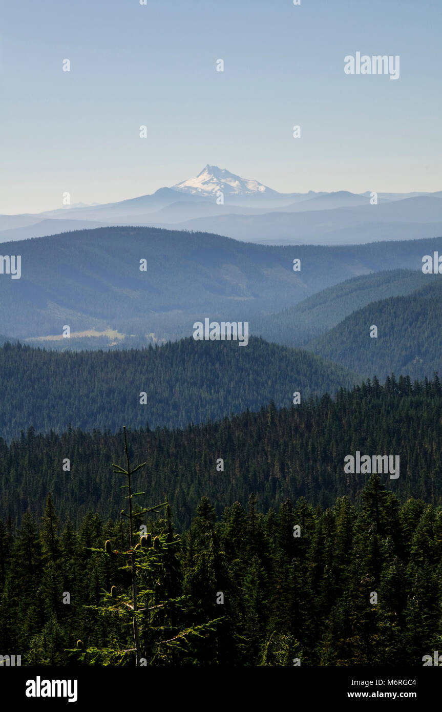 Tallest mountain in oregon hi-res stock photography and images - Alamy