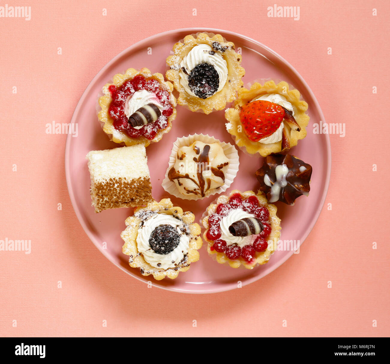 Mini dessert tarts sweet pastries for the holiday Stock Photo Alamy
