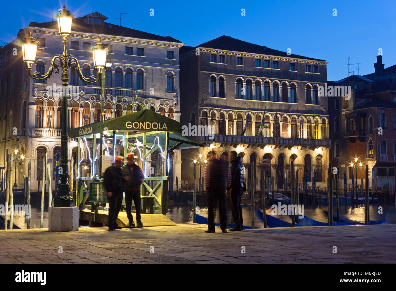 Blue hour gondola hi-res stock photography and images - Alamy