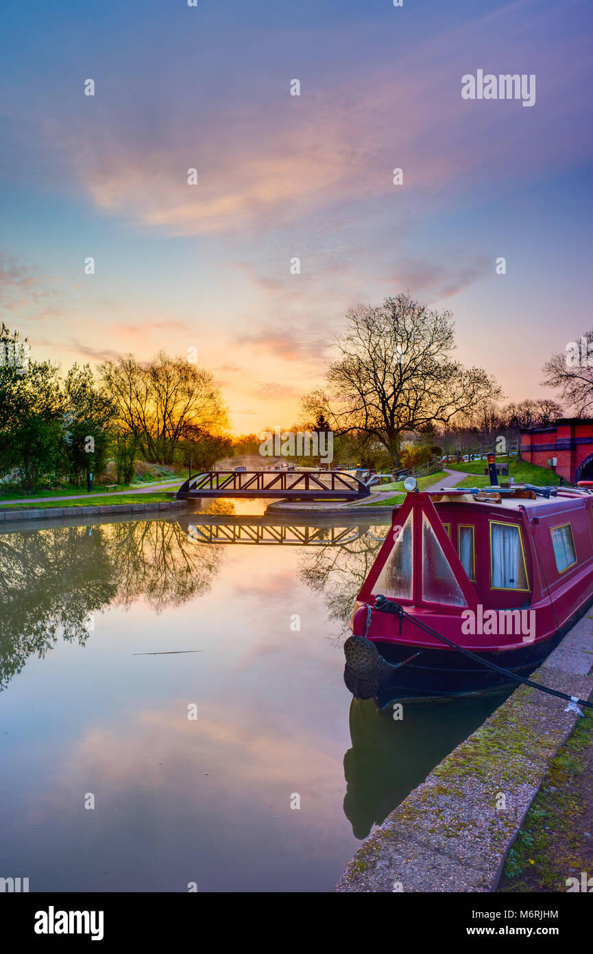 Looking along the Market Harborough Arm of the Grand Union Canal. Stock Photo