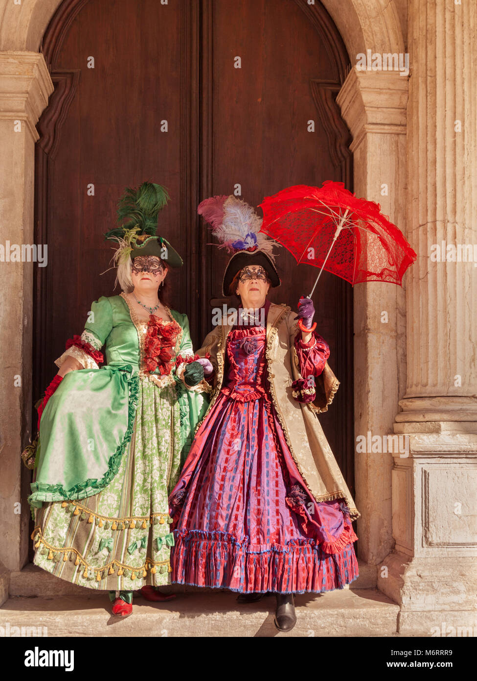 Two women in fancy dress hi-res stock photography and images - Page 2 -  Alamy
