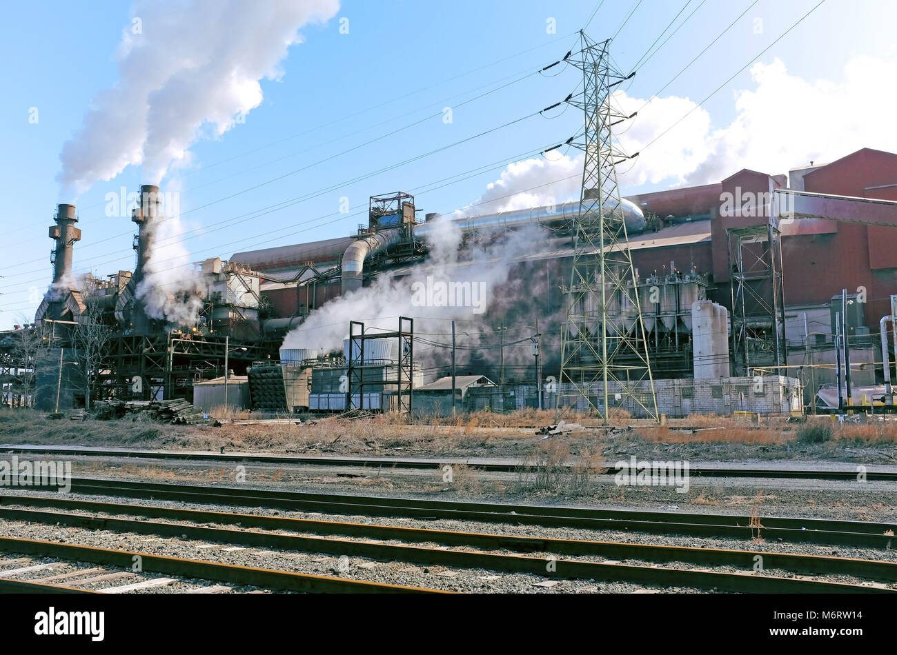 The steel industry in Cleveland, Ohio, USA is a shell of what it used to be yet functioning steelyard infrasctructure stil exists. Stock Photo