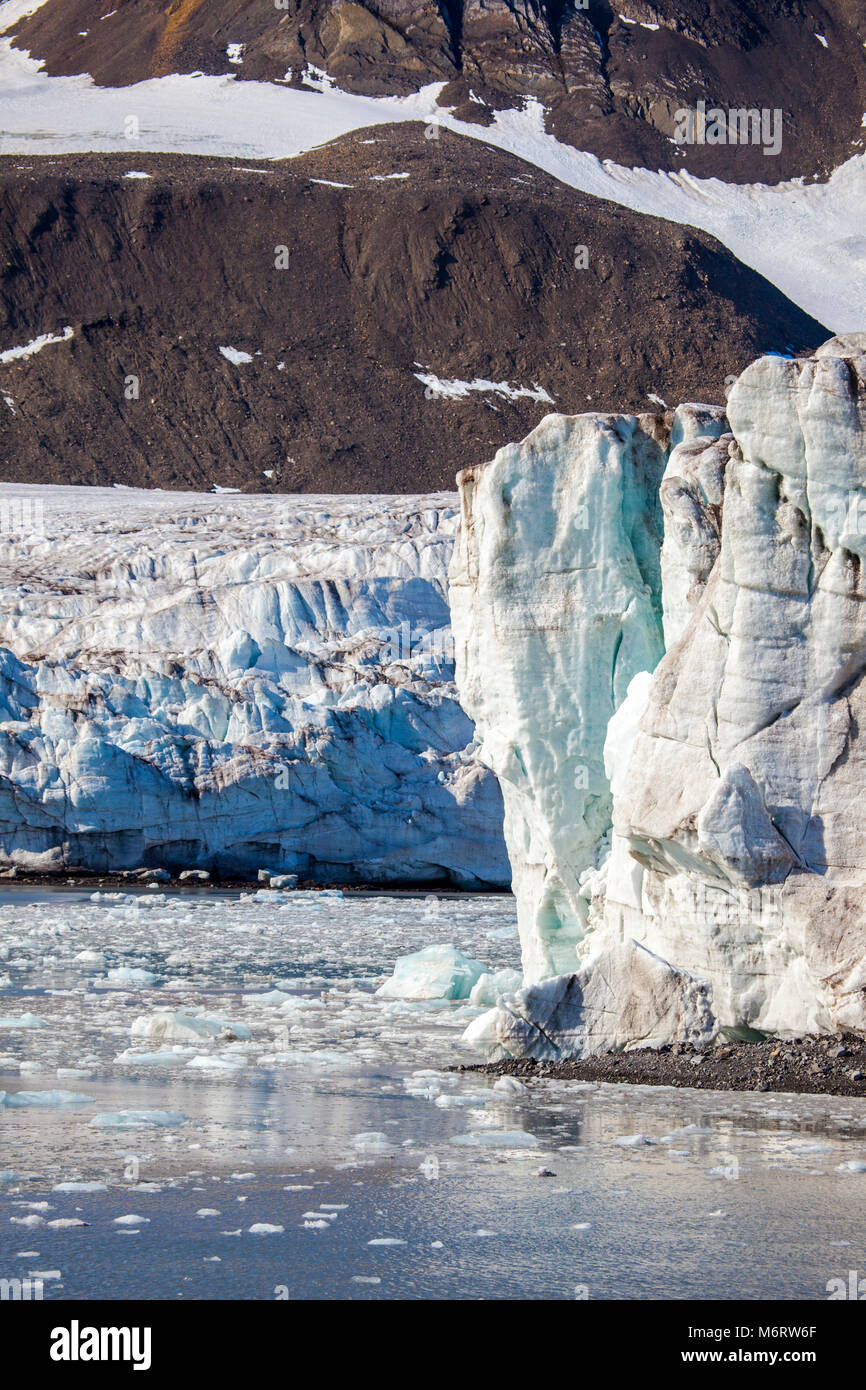 Esmark Glacier, Esmarkbreen, on Isfjorden in Svalbard Stock Photo - Alamy