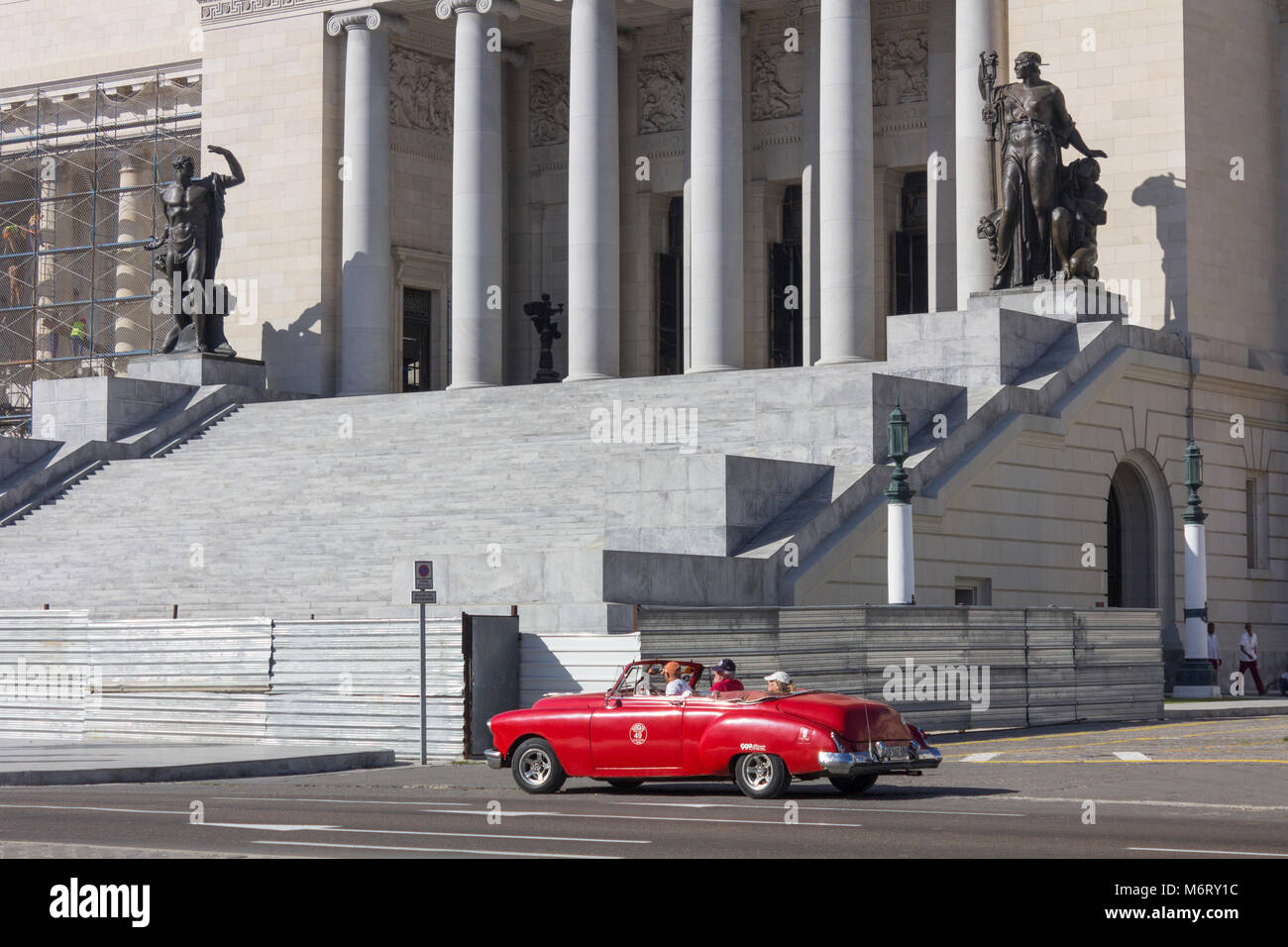 Classic Chevrolet convertible 1949 passing the Capitol, Havana, Cuba Stock Photo