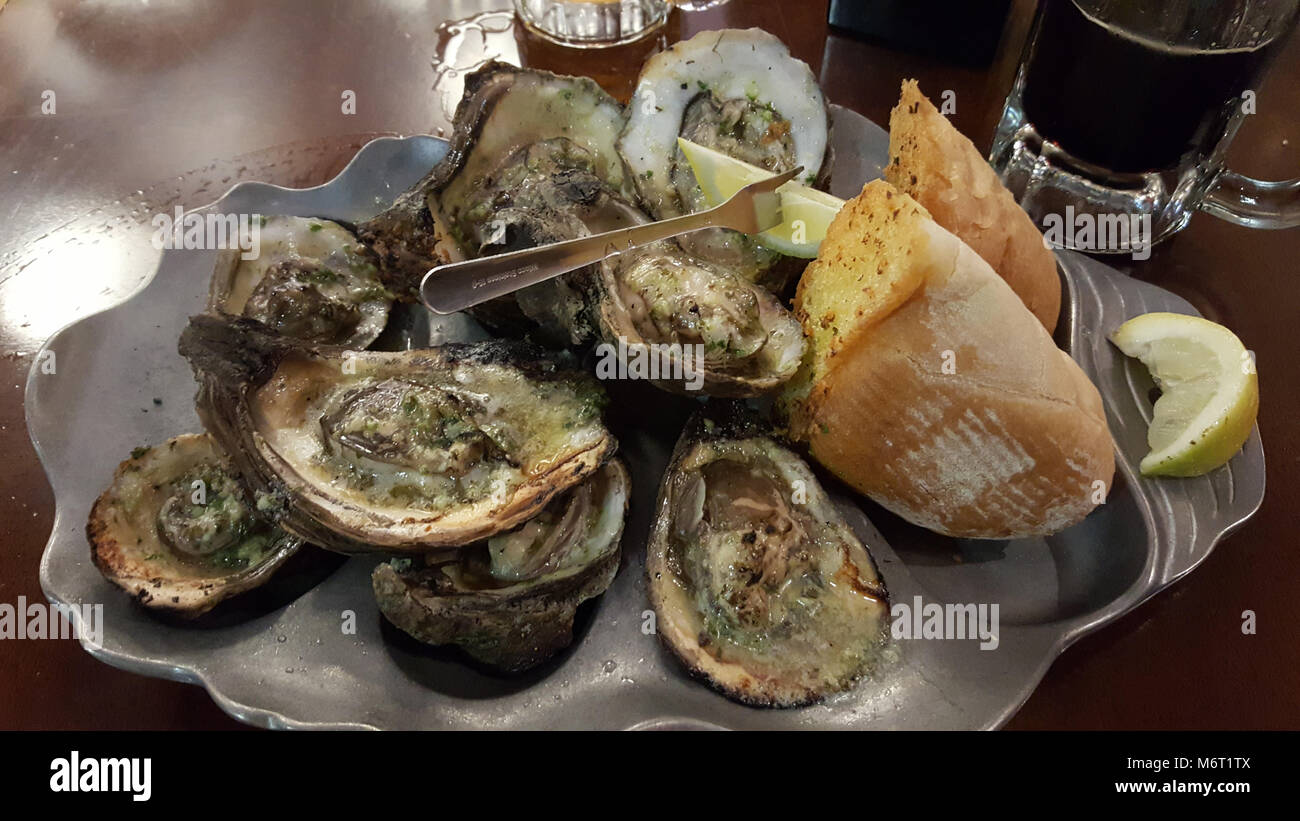 Oysters on the half shell Stock Photo Alamy