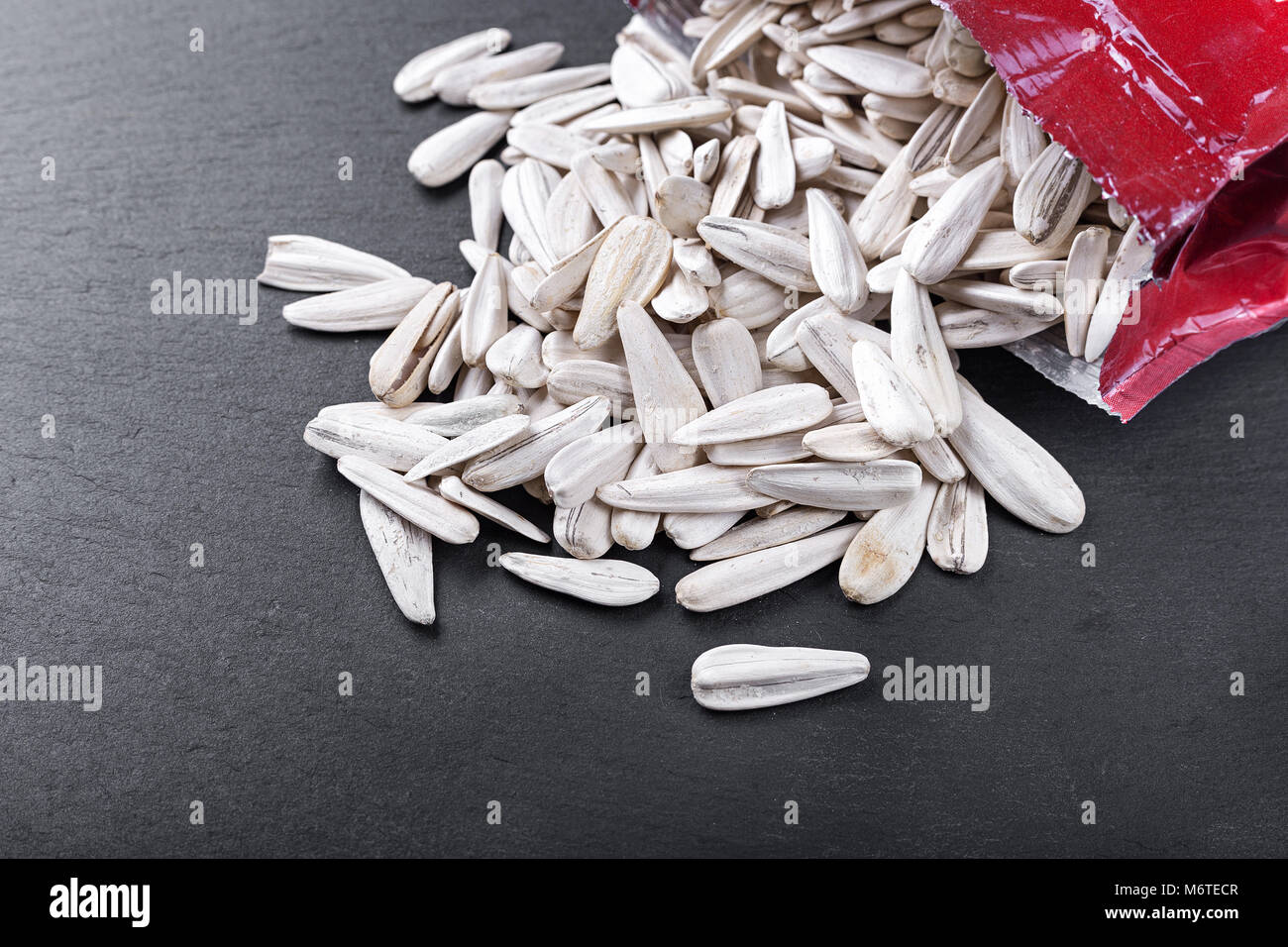 Sunflower seeds in peel close hi-res stock photography and images - Alamy