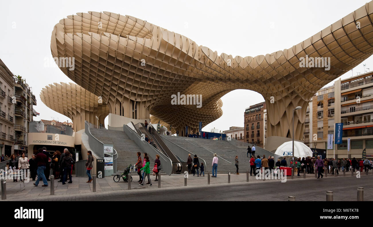 Sevilla, Metropol Parasol. Architekt Jürgen Mayer H.2011 über der Plaza de la Encarnaci—n errichtet Stock Photo
