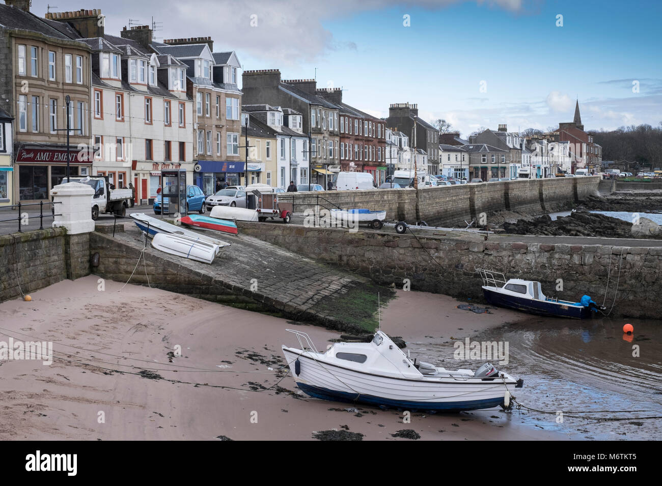 Millport Great Cumbrae Stock Photo Alamy millport-great-cumbrae-stock-photo-alamy