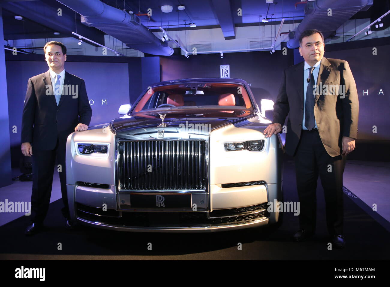 RollsRoyce Wraith Price in Kolkata  CarWale