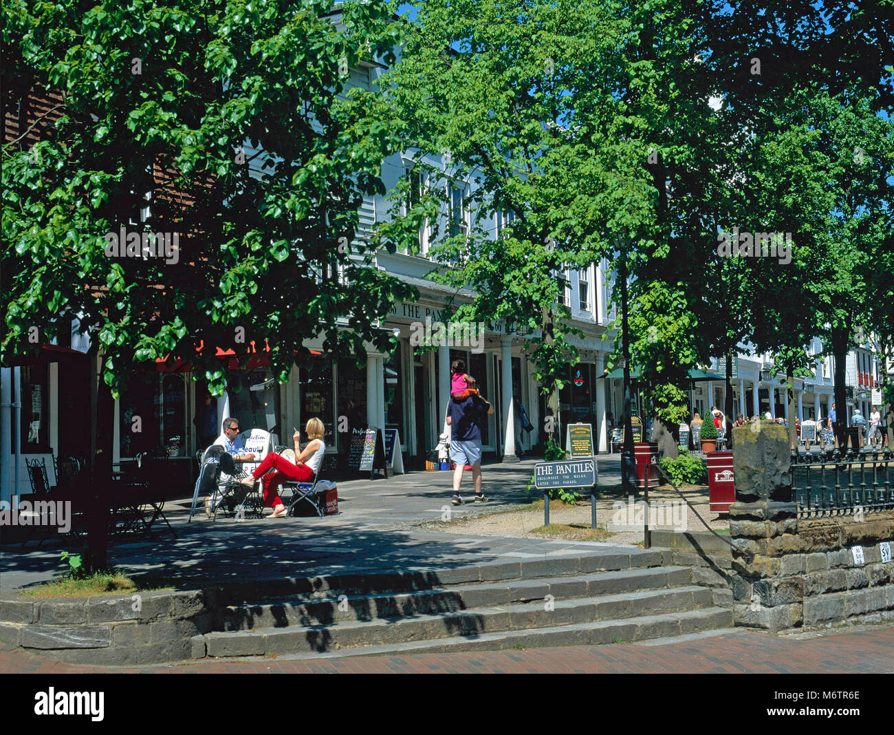 AB-21B1A-4 - The Pantiles, Tunbridge Wells, Kent Stock Photo