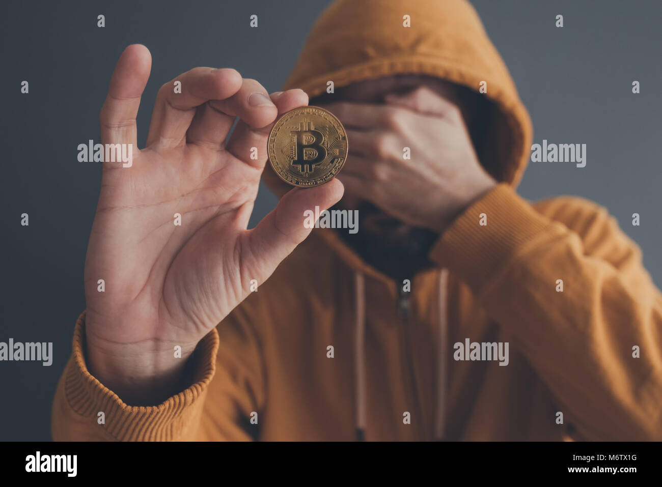 Hidden payment hi-res stock photography and images - Alamy