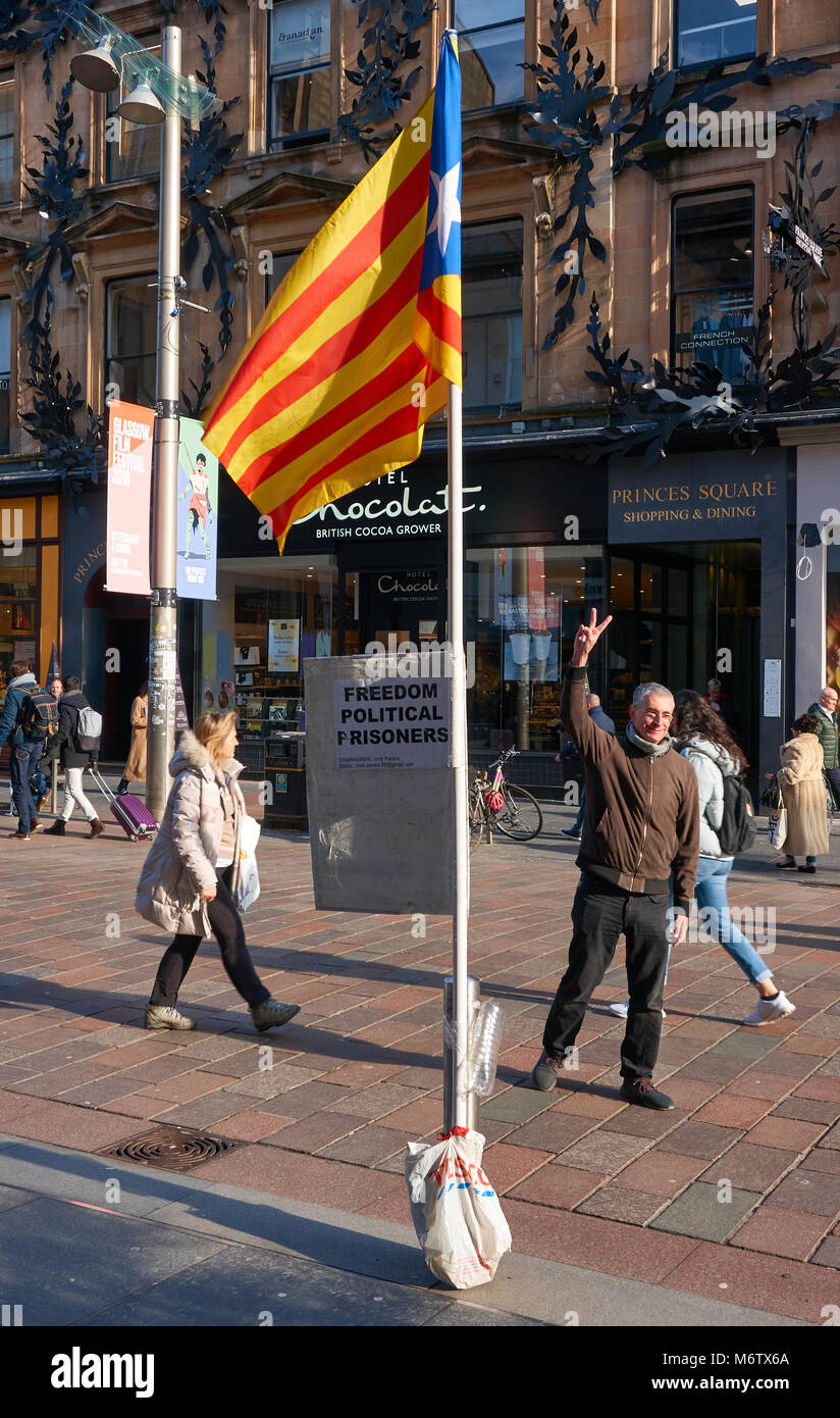 A one man demonstration against Spanish government objecting the Catalonia from gaining independence, Glasgow, UK Stock Photo