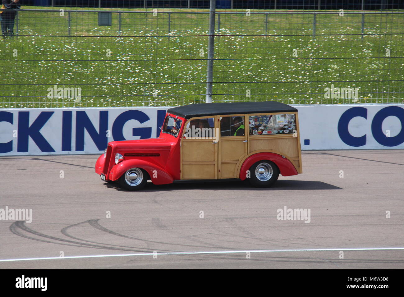 Hot Rods at Rockingham Stock Photo Alamy