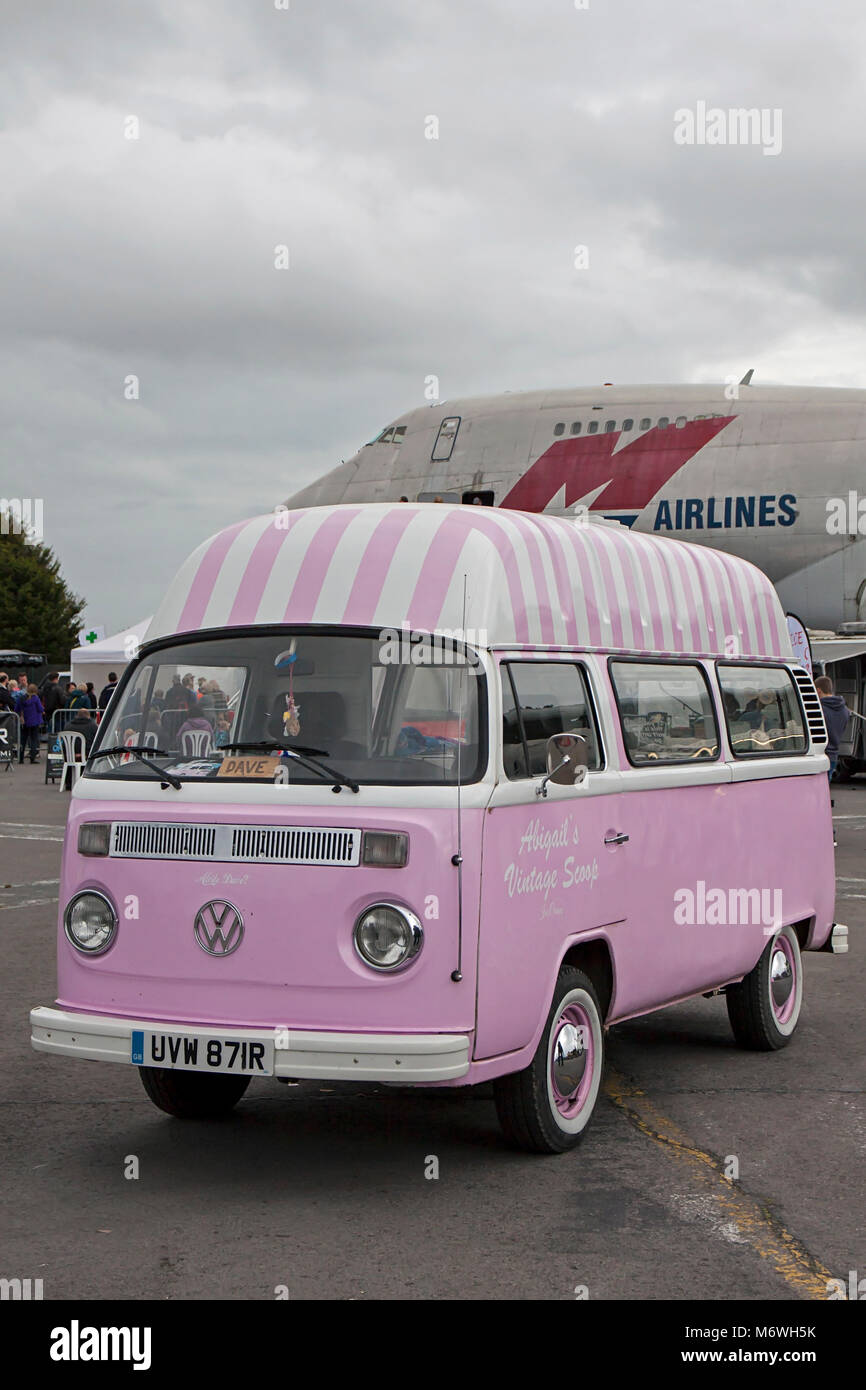 Cotswold airport hires stock photography and images Alamy