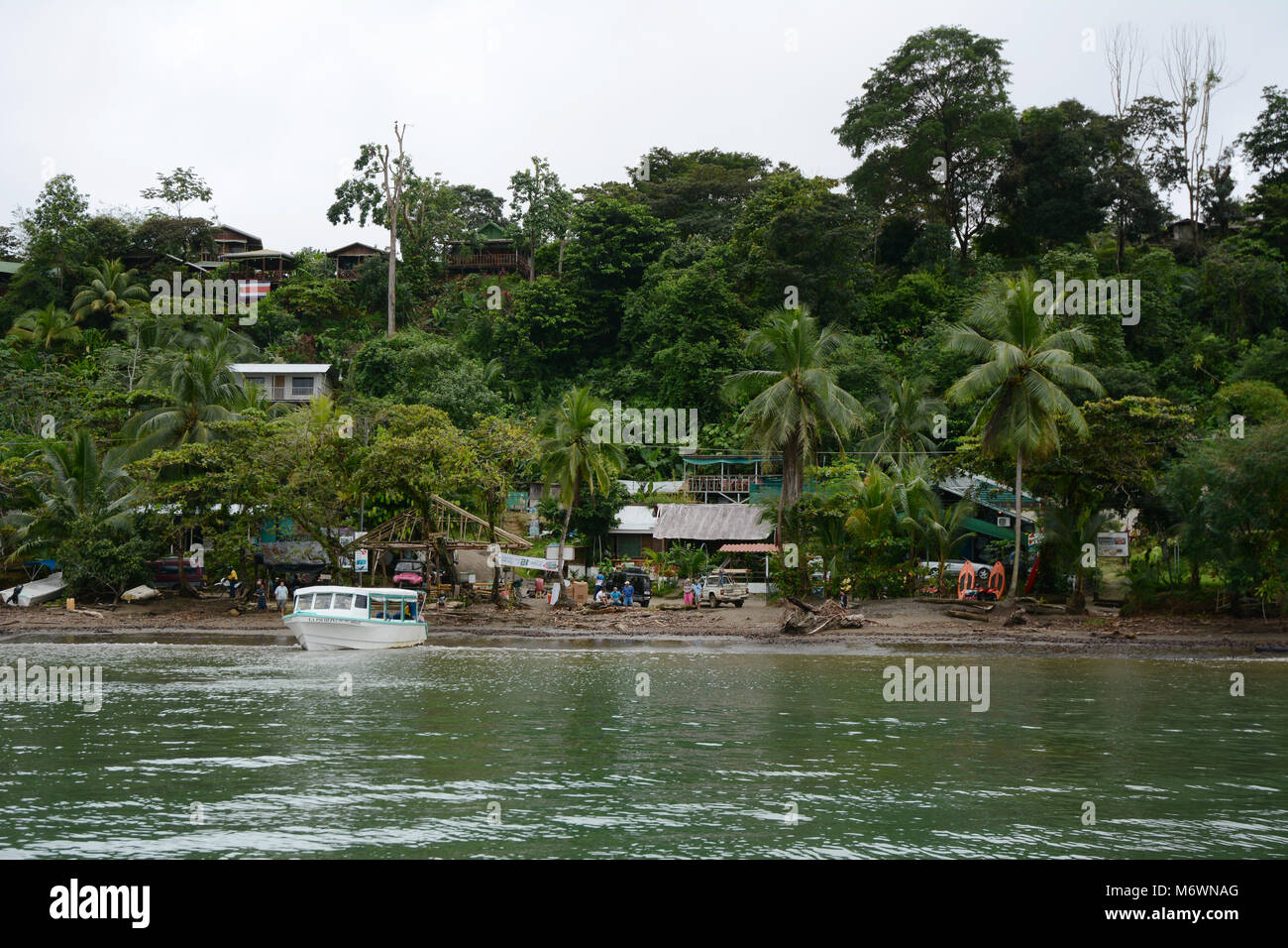 The Pacific coastal village of Bahia Drake (Drake Bay) on the Osa Peninsula near Corcovado National Park, Costa Rica. Stock Photo