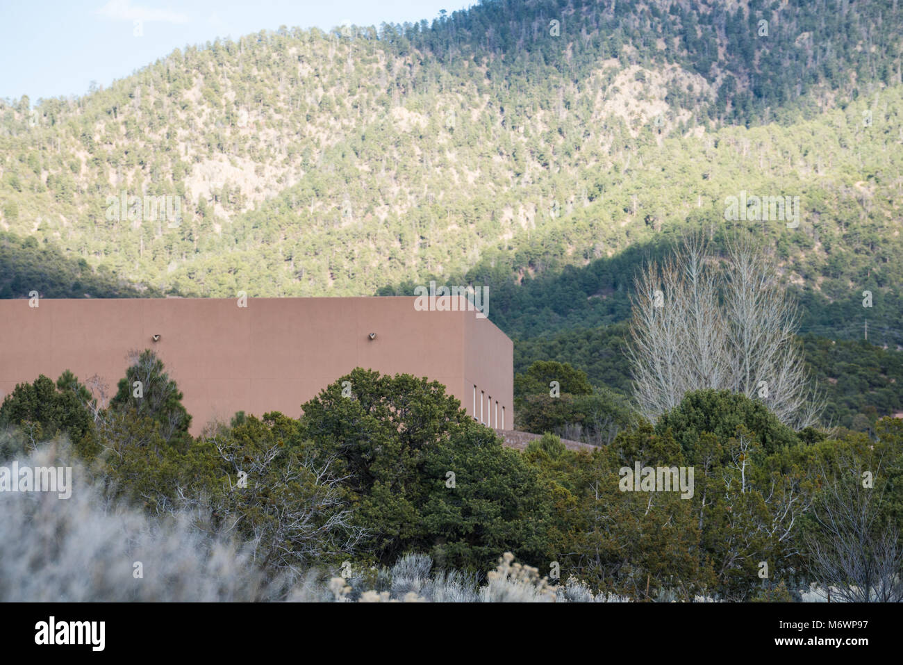 A private residence nestled in the high desert hillside of Santa Fe, New Mexico. Stock Photo